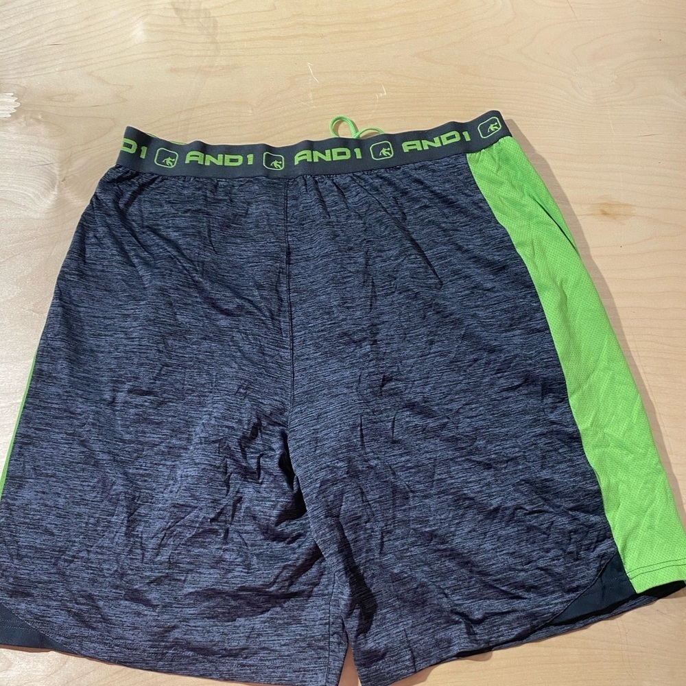 AND1 Men's Gray and Green Athletic Shorts 3 XL (HP) - Picture 9 of 9